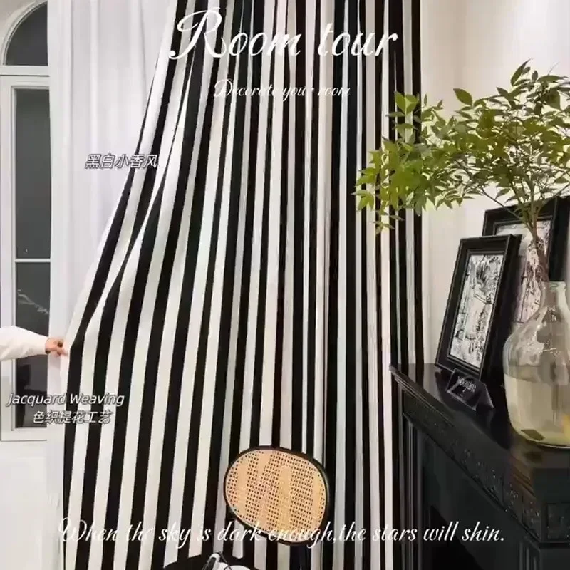 Vertikal gestreifter schwarz-w – Home Fragrance In French Bewertung und Preis